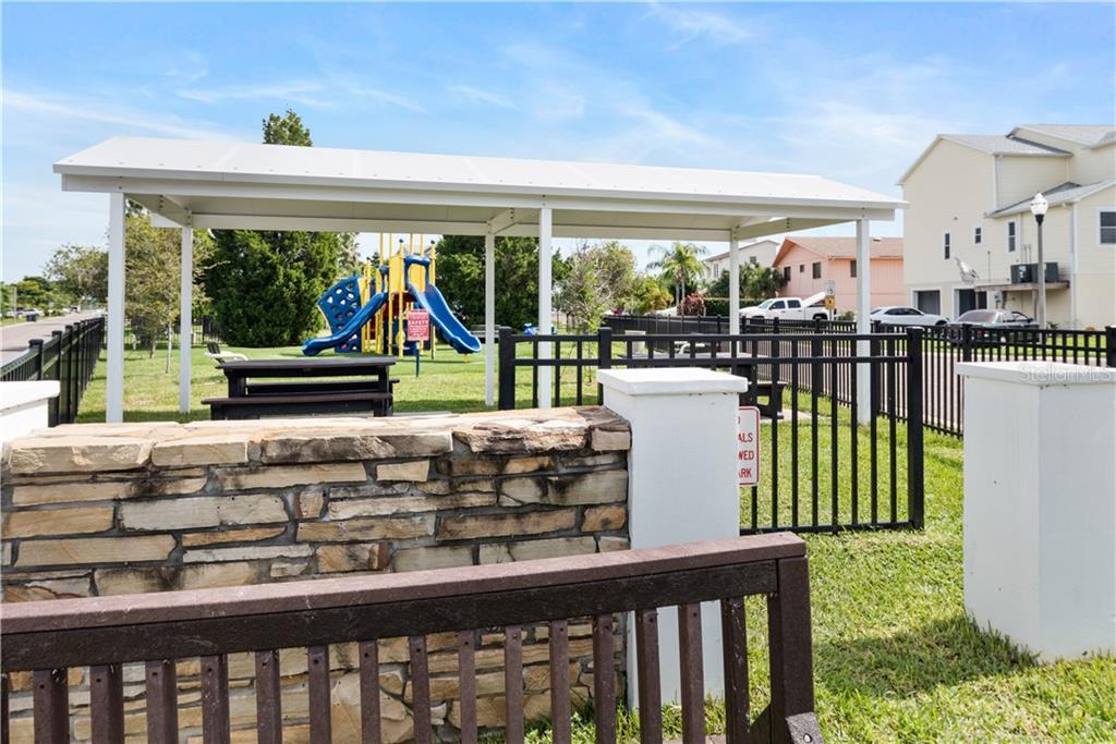 17601 1st Street East Redington Shores, FL 33708 - Photo 33 of 33