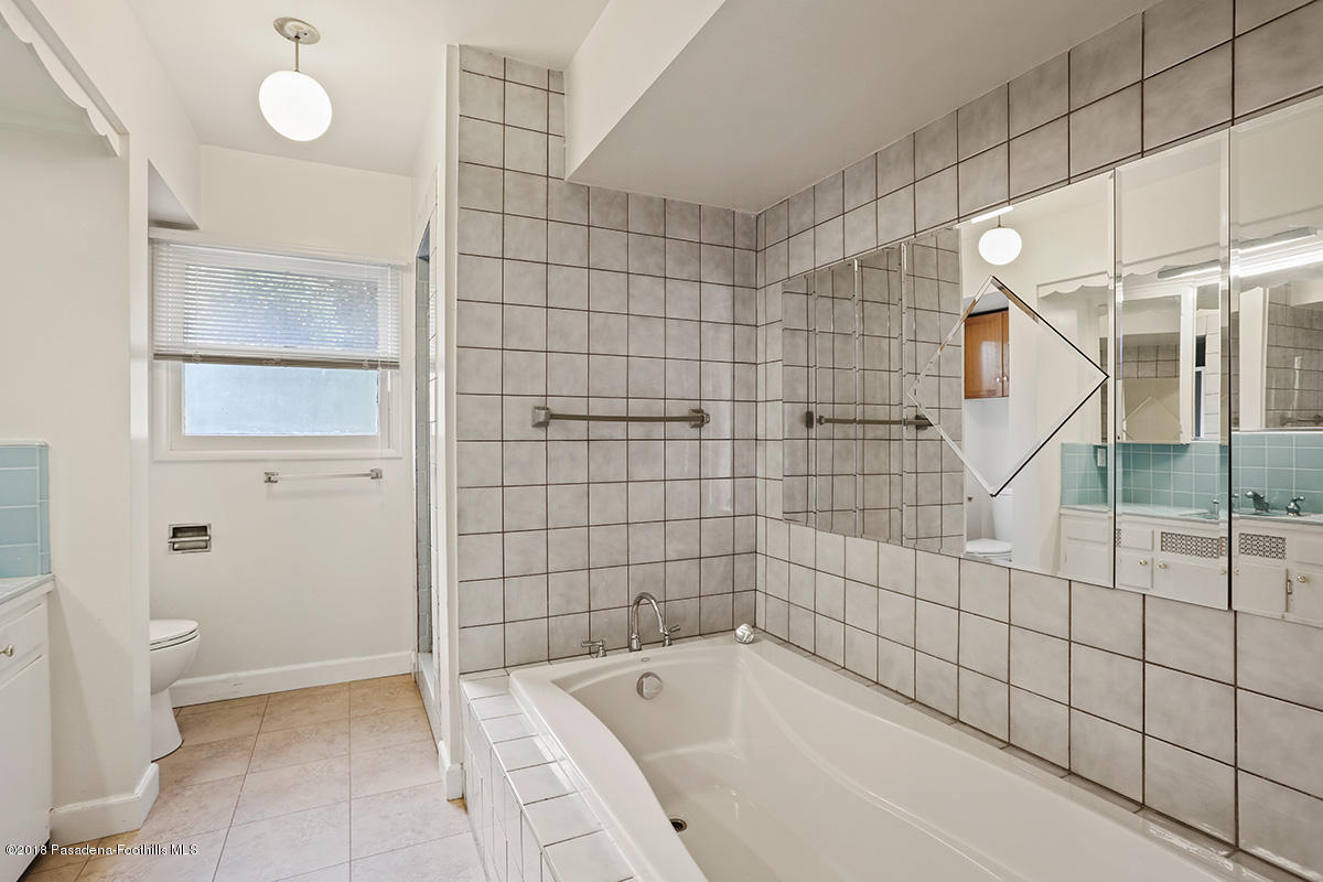 1512 Crest Drive Altadena, CA 91001 - Photo 11 of 18 7W6A2769