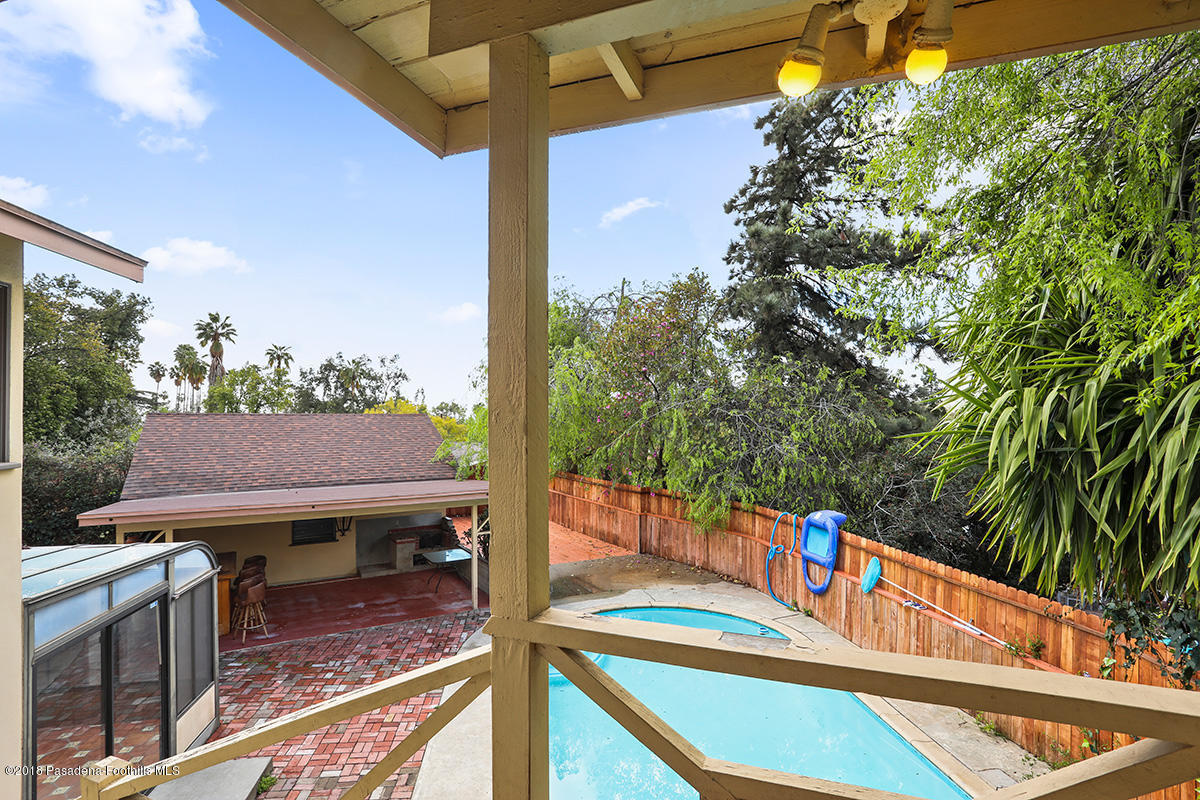 1512 Crest Drive Altadena, CA 91001 - Photo 15 of 18 7W6A2698