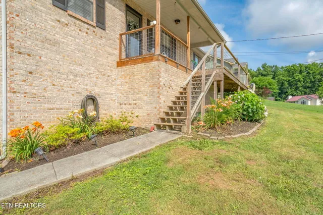 $359,000 | 124 Pheasant Road, Clinton, TN 37716