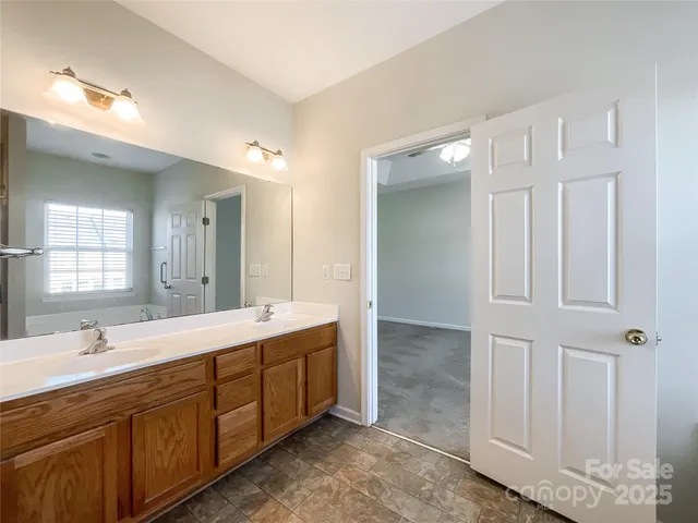 a view of a basketball court