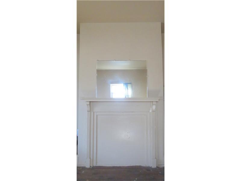 525 East Madison Street Rochester, PA 15074 - Photo 10 of 15 Living Room.