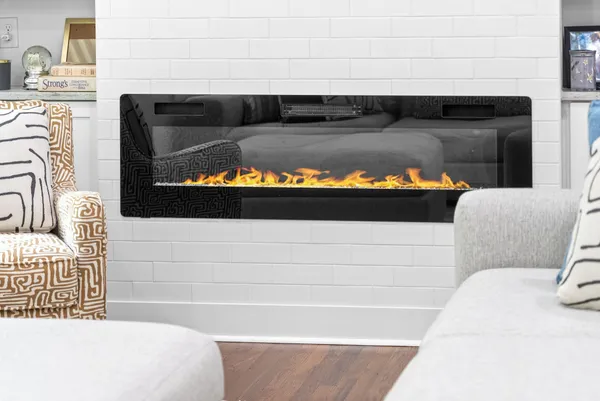 a very nice looking room with a mirror