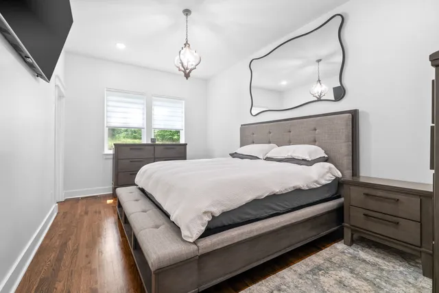 a close view of sink