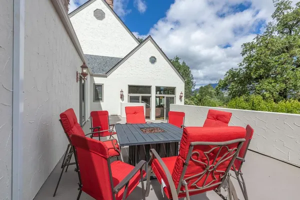 $2,000,000 | 3 Lerner Drive, Calistoga, CA 94515