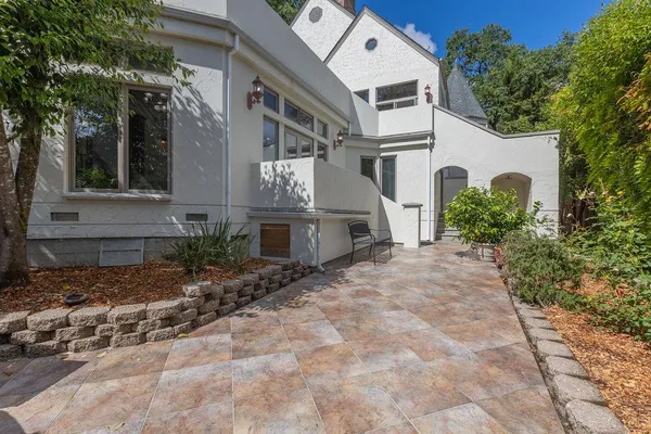 $2,000,000 | 3 Lerner Drive, Calistoga, CA 94515