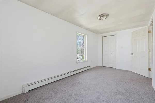 $329,000 | 124 Old County Road, Holland, MA 01521