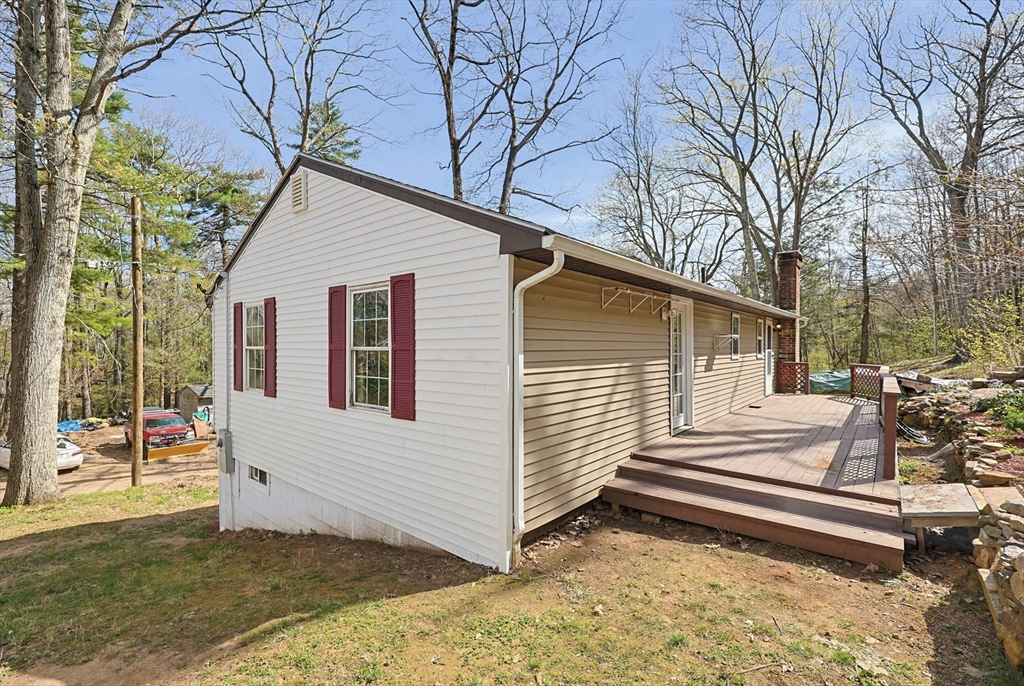 124 Old County Road Holland, MA 01521 - Photo 2 of 30