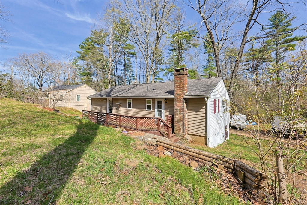124 Old County Road Holland, MA 01521 - Photo 5 of 30