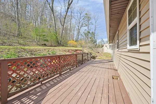$329,000 | 124 Old County Road, Holland, MA 01521