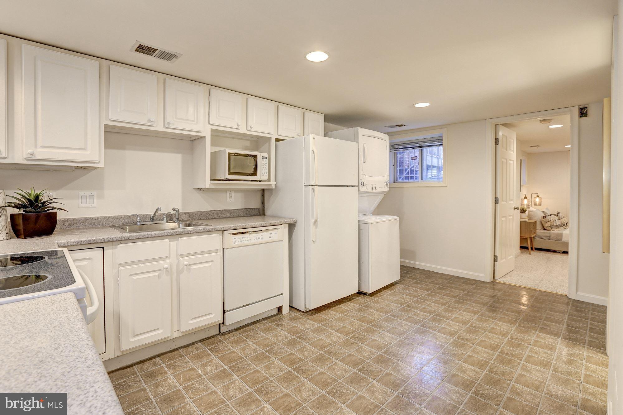 2019 13th Street Northwest Washington, DC 20009 - Photo 21 of 24 Legal unit with washer and dryer