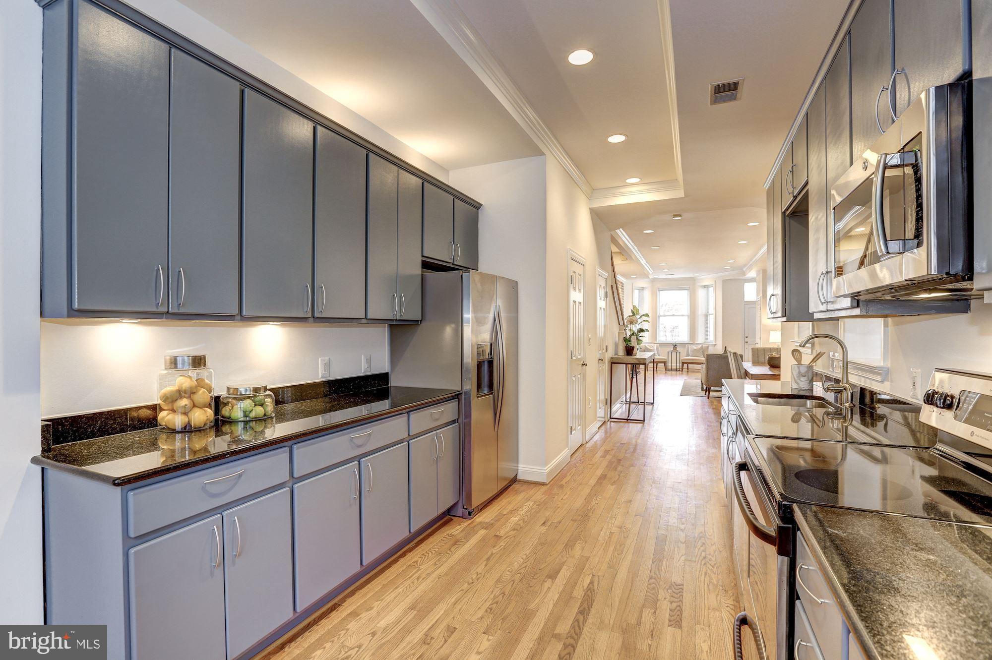 2019 13th Street Northwest Washington, DC 20009 - Photo 8 of 24 Plenty of countertop space