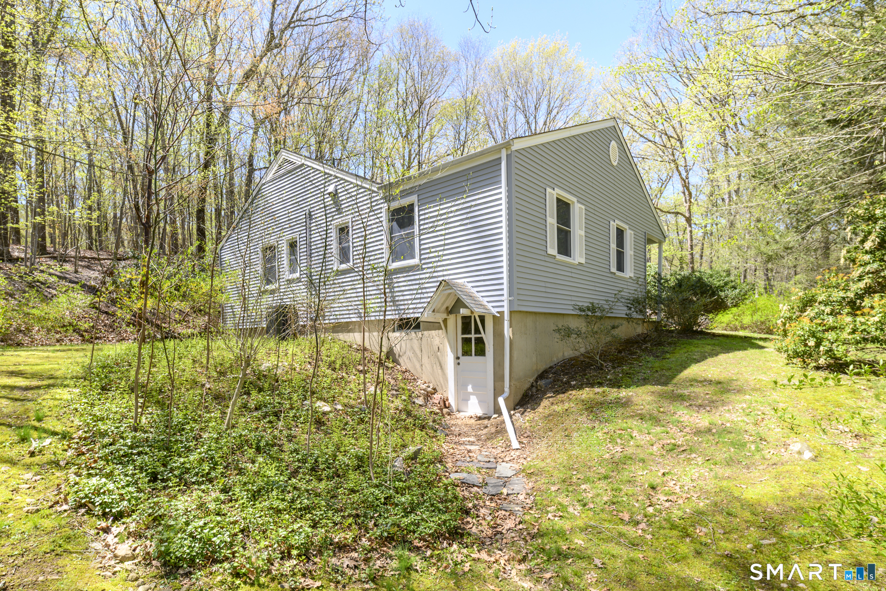 290 Red Fox Road Stamford, CT 06903 - Photo 28 of 33