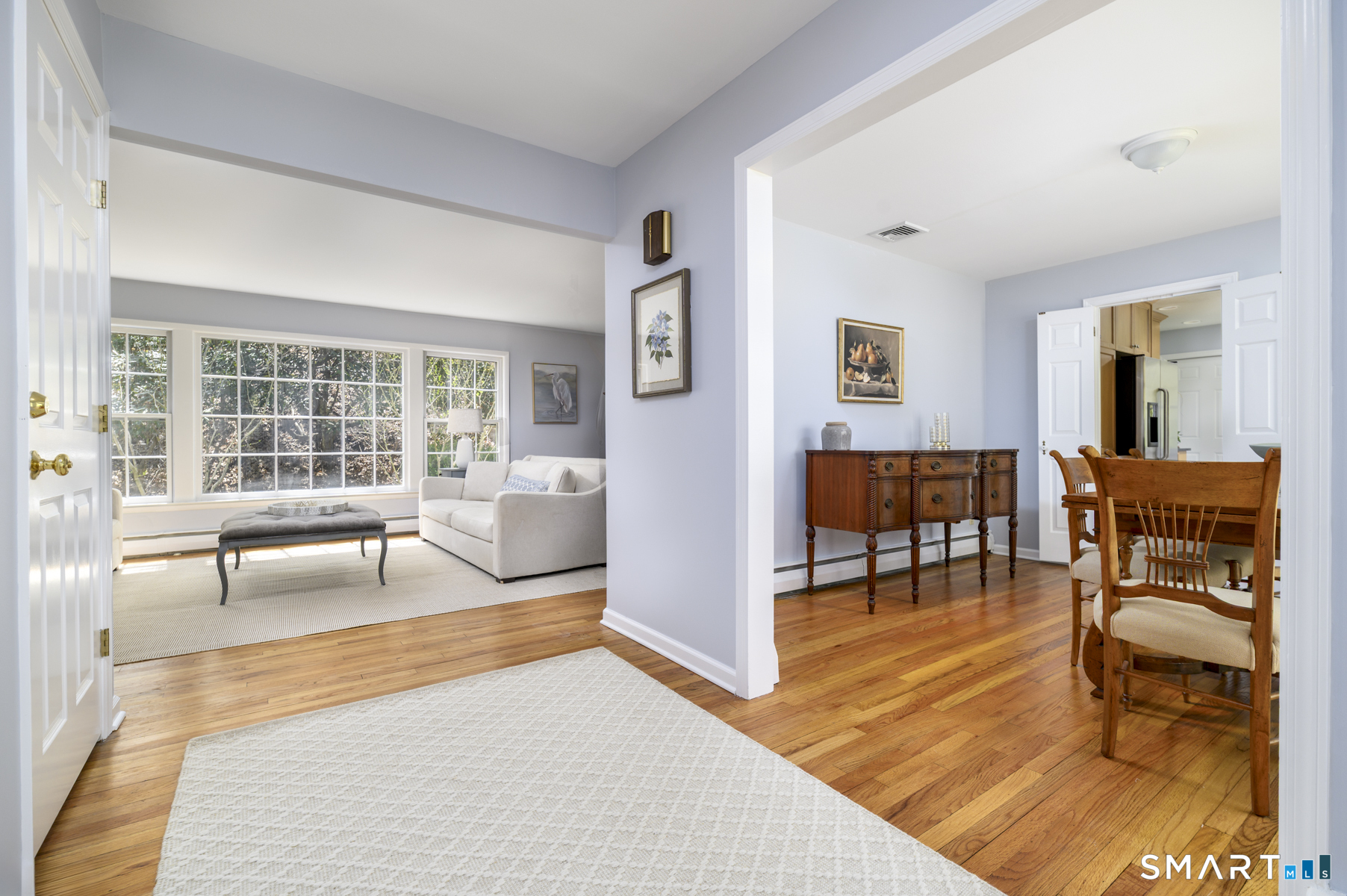 290 Red Fox Road Stamford, CT 06903 - Photo 4 of 33