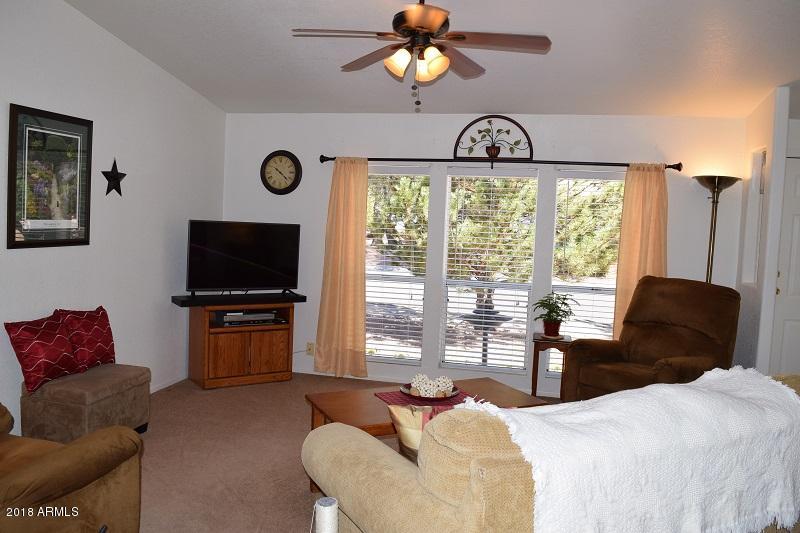 Living Room (4)
