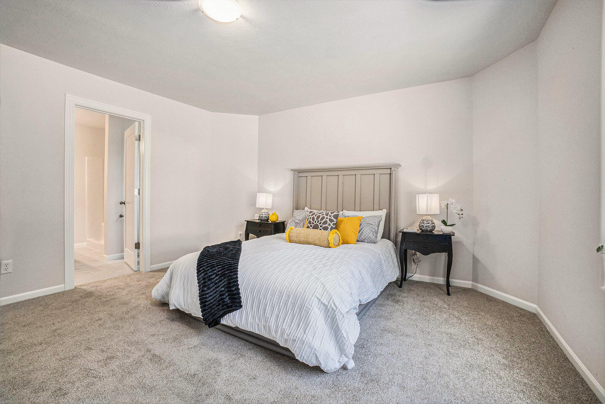 36 South Yankee Springs Road Middleville, MI 49333 - Photo 11 of 26 014_file_944