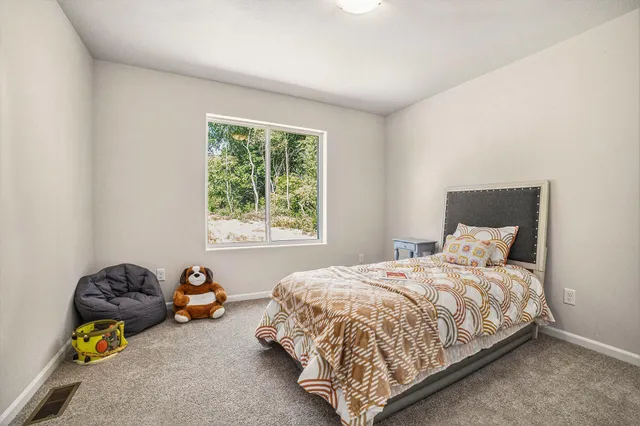 $419,500 | 36 South Yankee Springs Road, Middleville, MI 49333