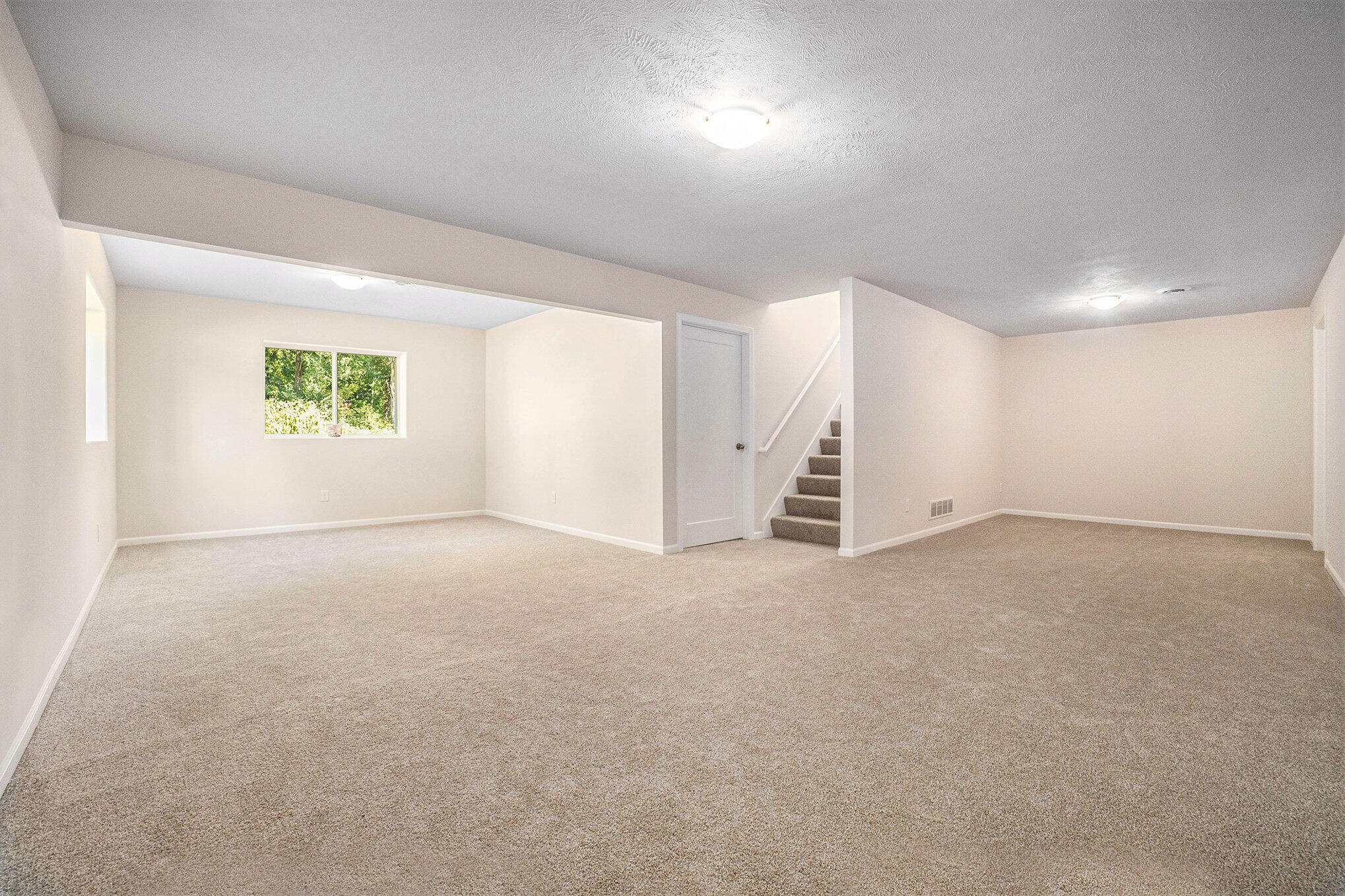 36 South Yankee Springs Road Middleville, MI 49333 - Photo 17 of 26 020_file_110