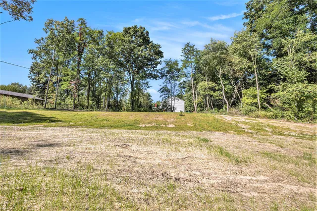 $419,500 | 36 South Yankee Springs Road, Middleville, MI 49333