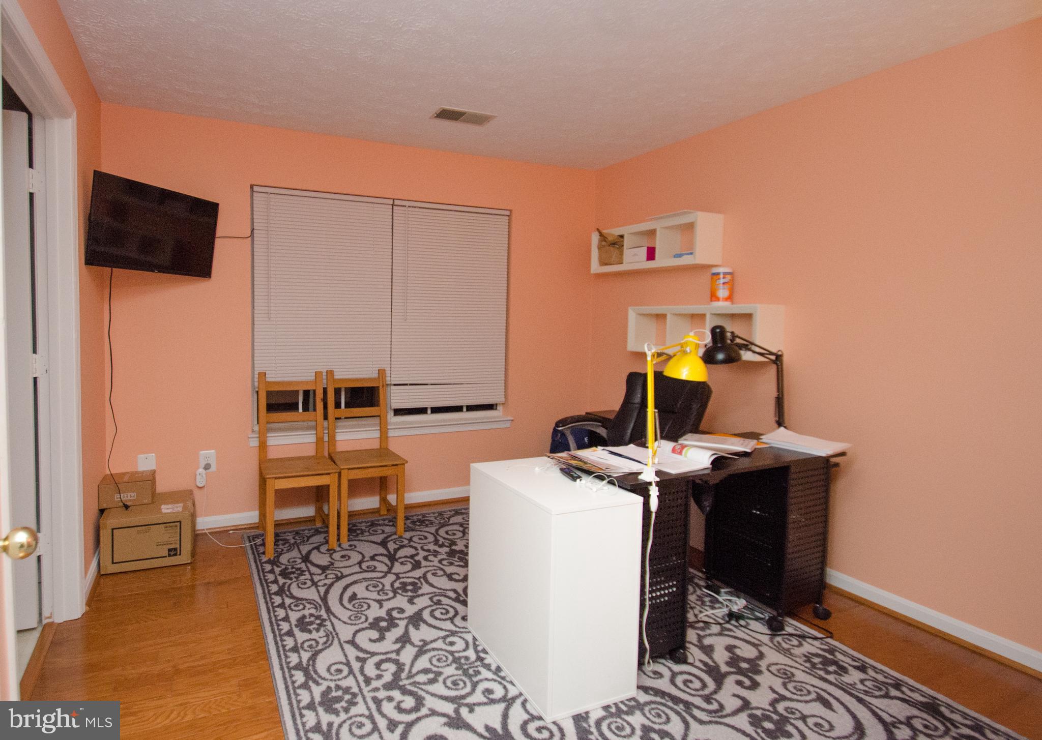 666 Kennington Road Reisterstown, MD 21136 - Photo 23 of 32 2nd bedroom