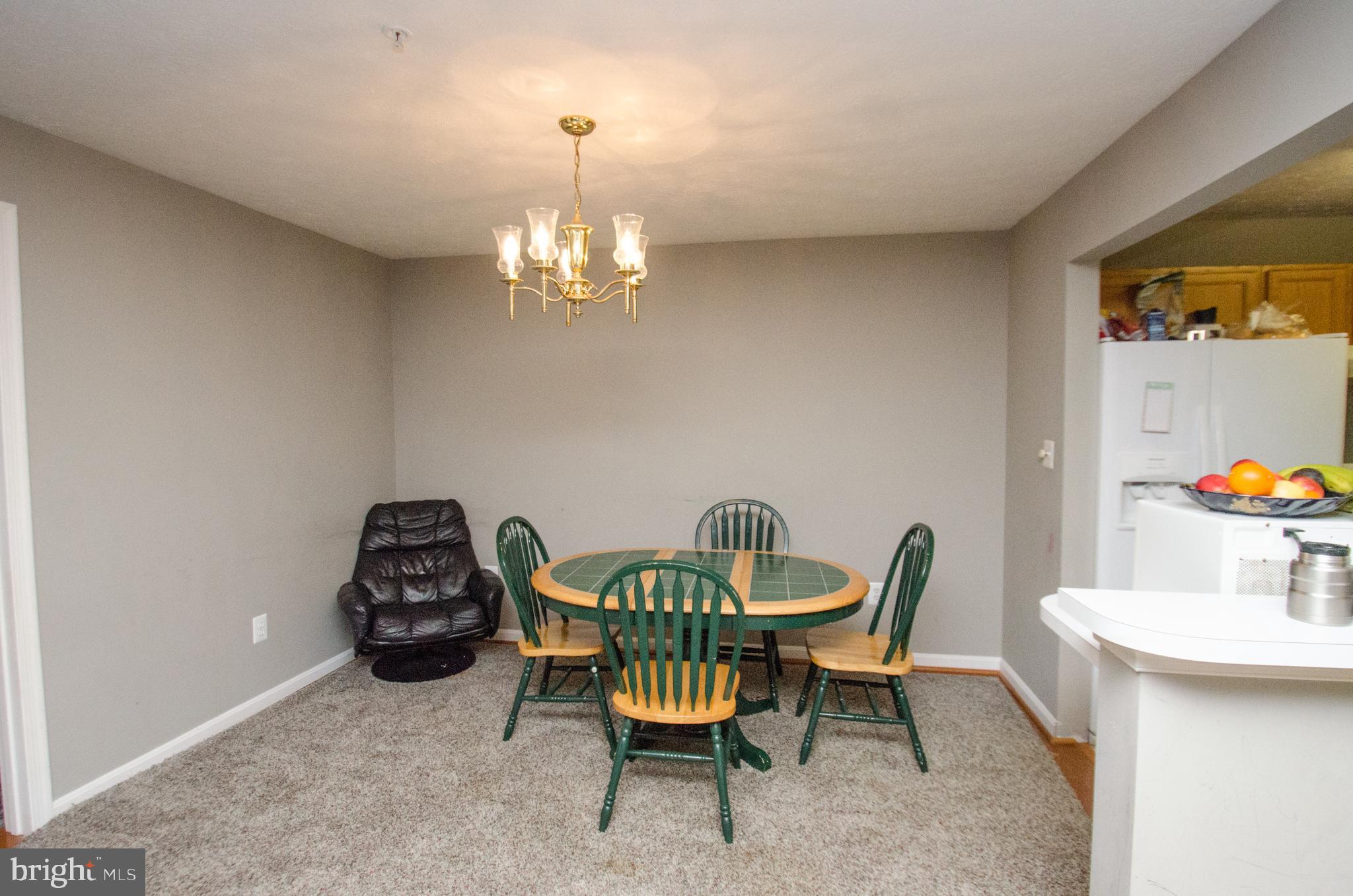 666 Kennington Road Reisterstown, MD 21136 - Photo 9 of 32 Dining room