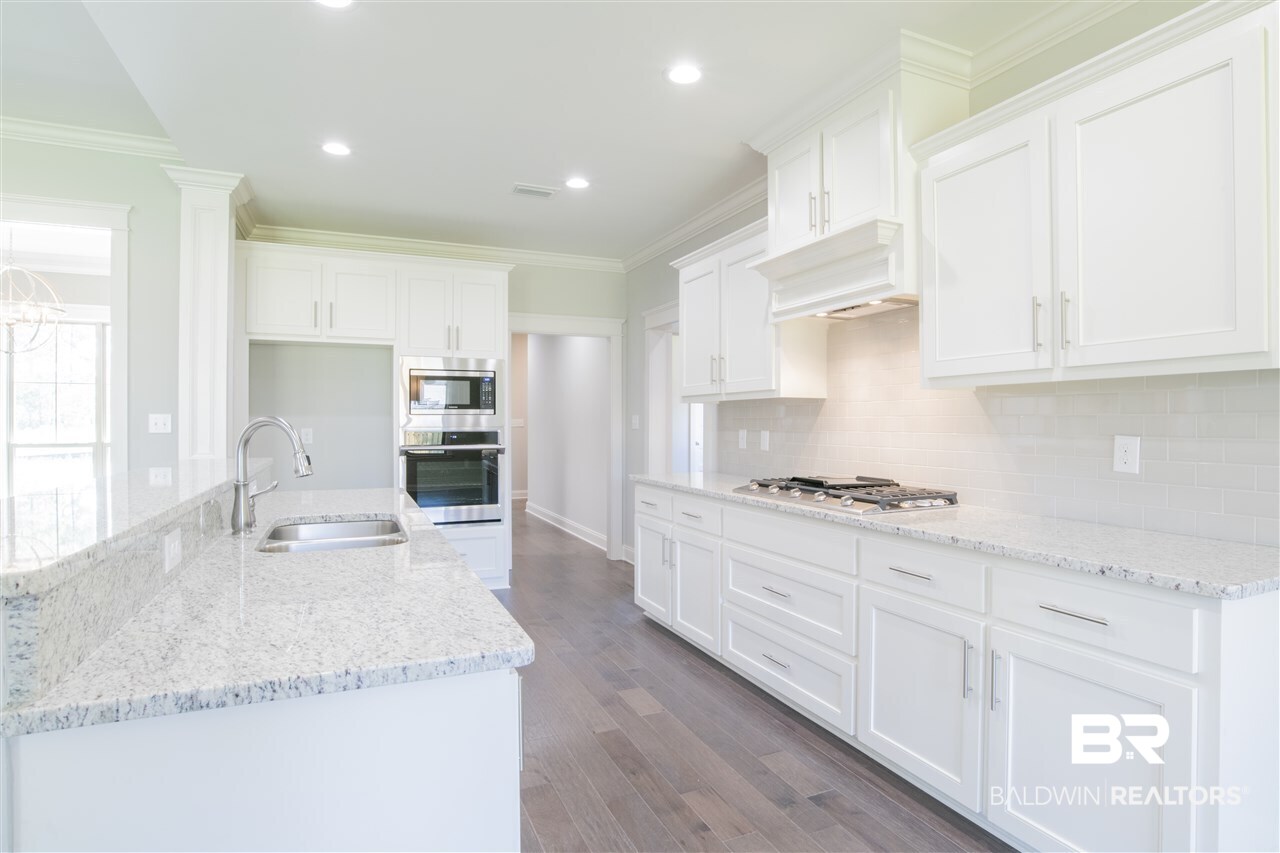 335 Saffron Avenue Fairhope, AL 36532 - Photo 13 of 32