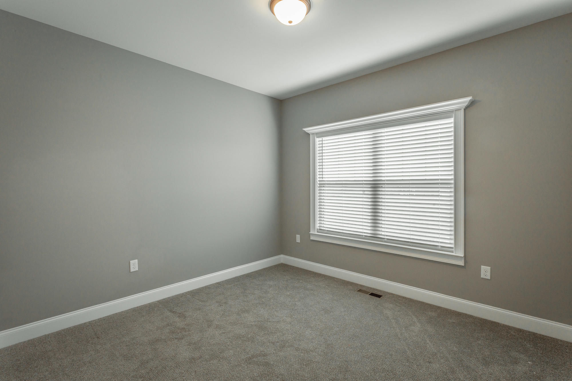 33 Farm View Circle Rock Spring, GA 30739 - Photo 21 of 27 Bedroom