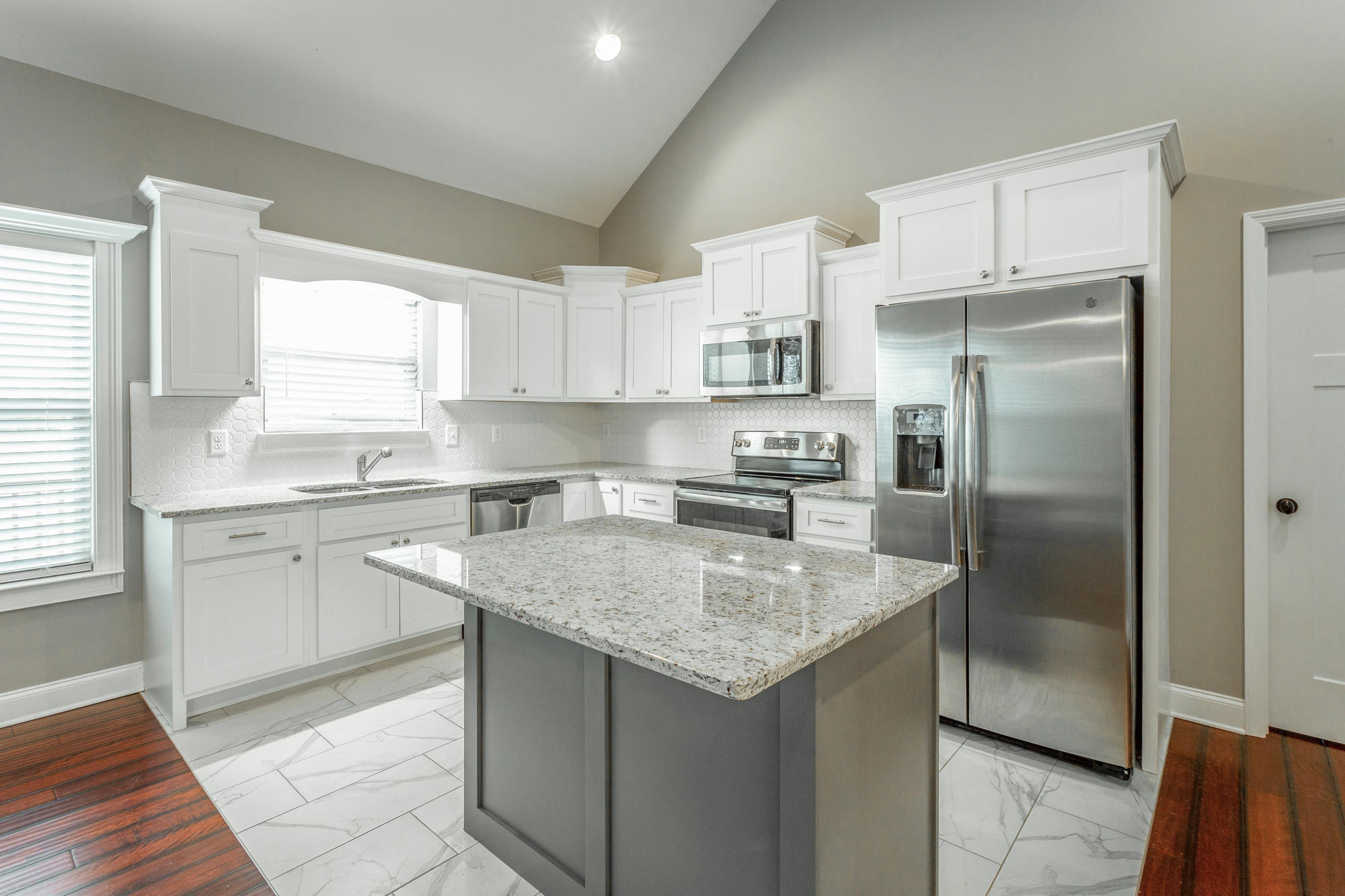 33 Farm View Circle Rock Spring, GA 30739 - Photo 5 of 27 Kitchen
