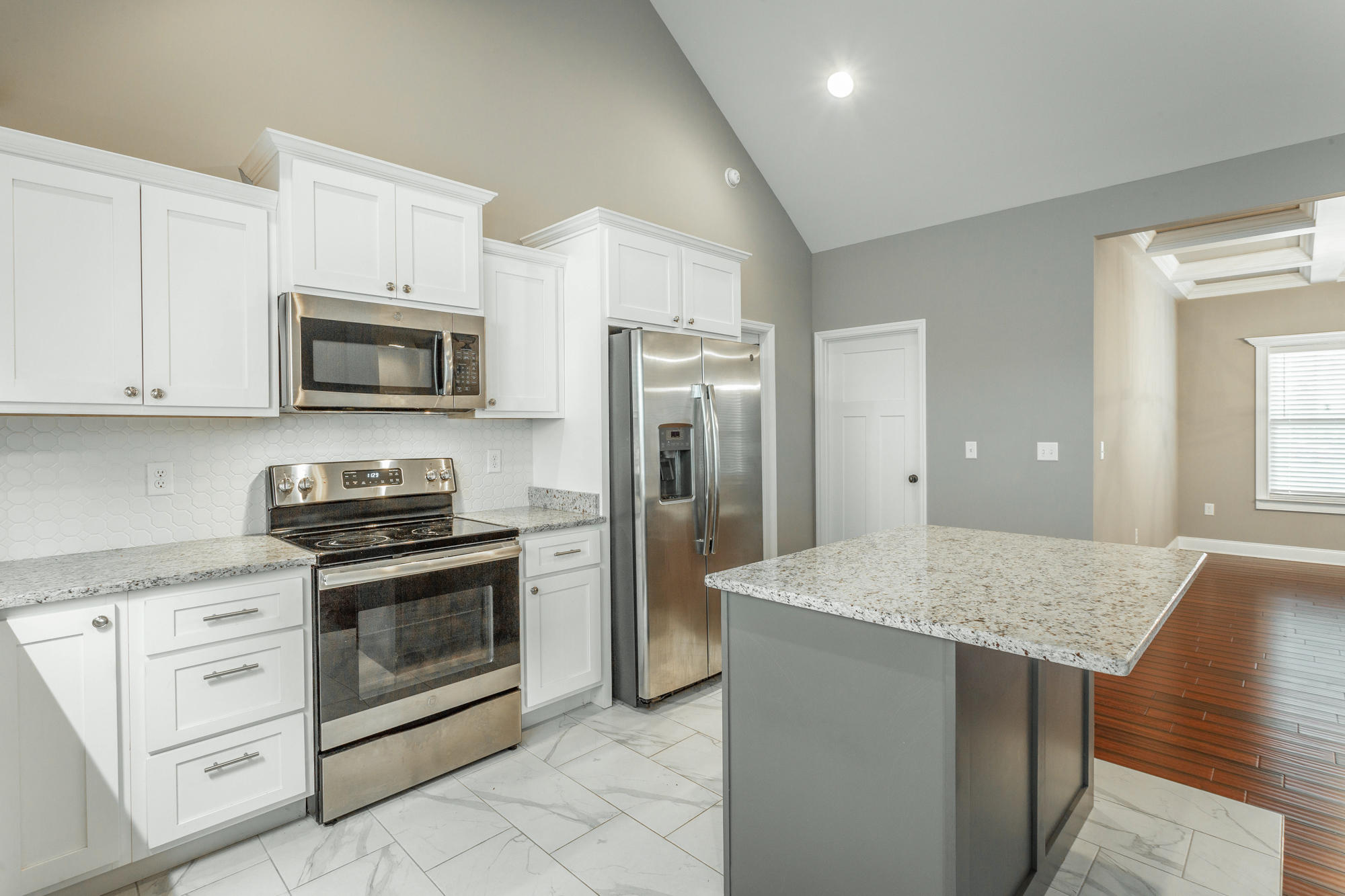 33 Farm View Circle Rock Spring, GA 30739 - Photo 6 of 27 Kitchen