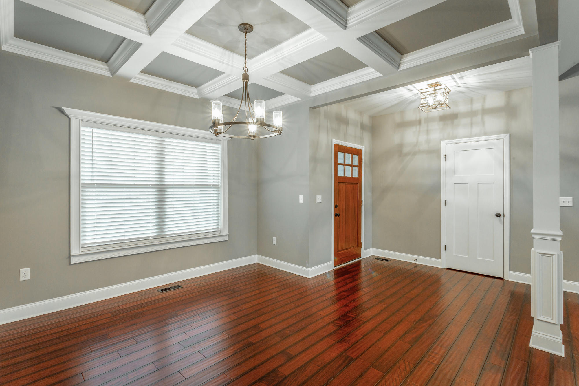 33 Farm View Circle Rock Spring, GA 30739 - Photo 7 of 27 Living room