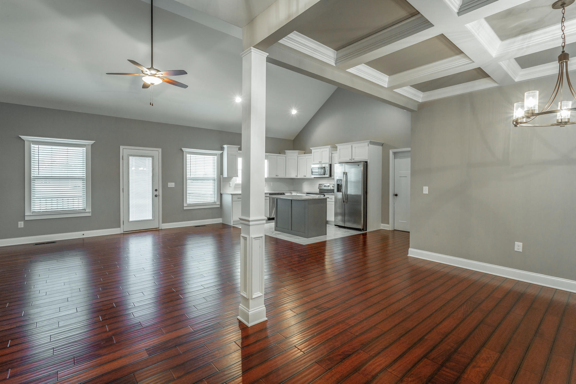 33 Farm View Circle Rock Spring, GA 30739 - Photo 9 of 27 Living area