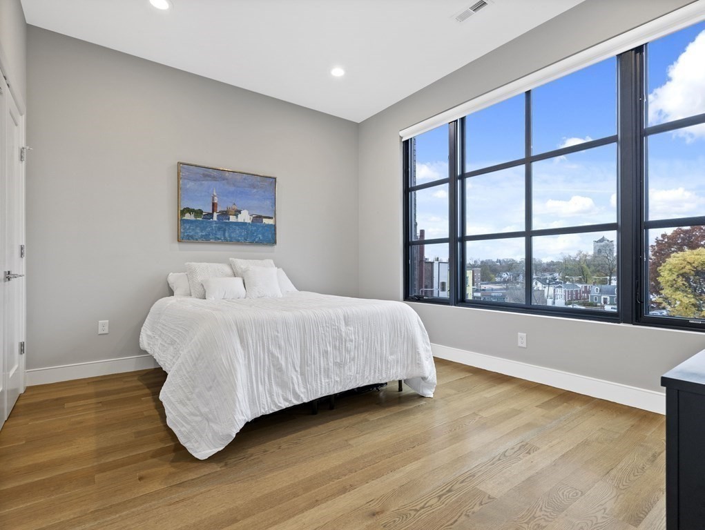 7 Burroughs Street, Unit 4R Boston, MA 02130 - Photo 7 of 12