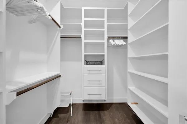 $7,200 | 19 Acorn Cluster Court, The Woodlands, TX 77381