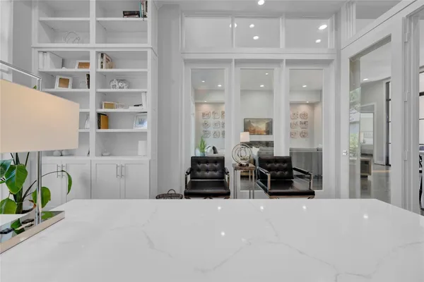 $7,200 | 19 Acorn Cluster Court, The Woodlands, TX 77381