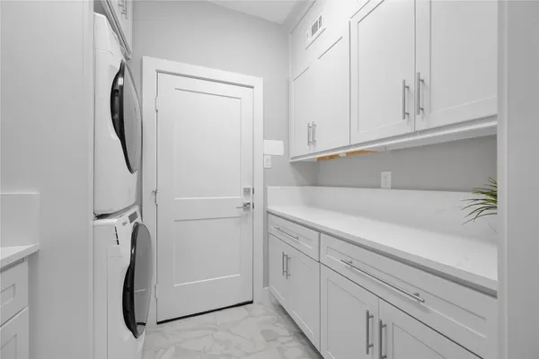 $7,200 | 19 Acorn Cluster Court, The Woodlands, TX 77381