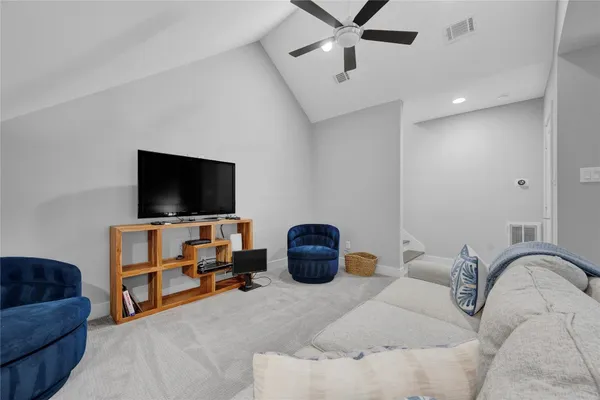 $7,200 | 19 Acorn Cluster Court, The Woodlands, TX 77381