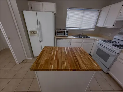 $2,100 | 6201 Avery Island Avenue, Austin, TX 78727