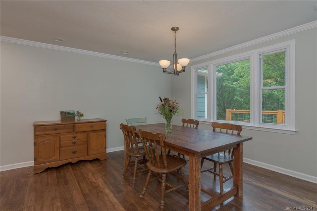 922 Old Fort Road Fairview, NC 28730 - Photo 11 of 23 Gallery Image 11