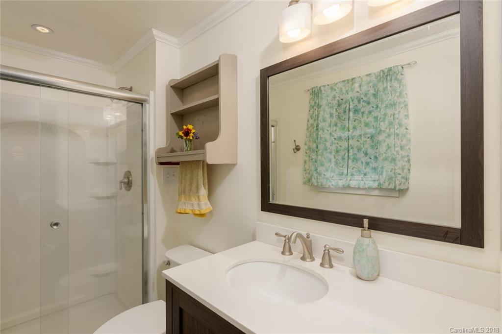 922 Old Fort Road Fairview, NC 28730 - Photo 14 of 23 Gallery Image 14