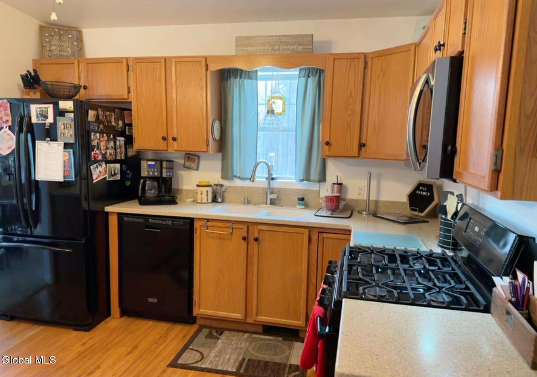 156 Heagle Road Johnstown, NY 12095 - Photo 4 of 27 Screen Shot 2026-01-15 at 7.32.12 PM