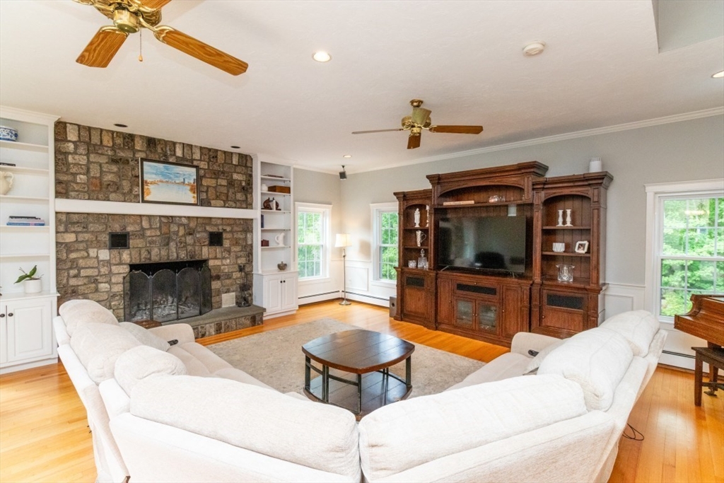 745 Washington Street Walpole, MA 02081 - Photo 5 of 42