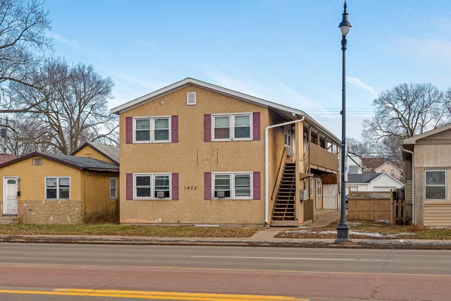 $691,600 | 1422 Rose Street, La Crosse, WI 54603