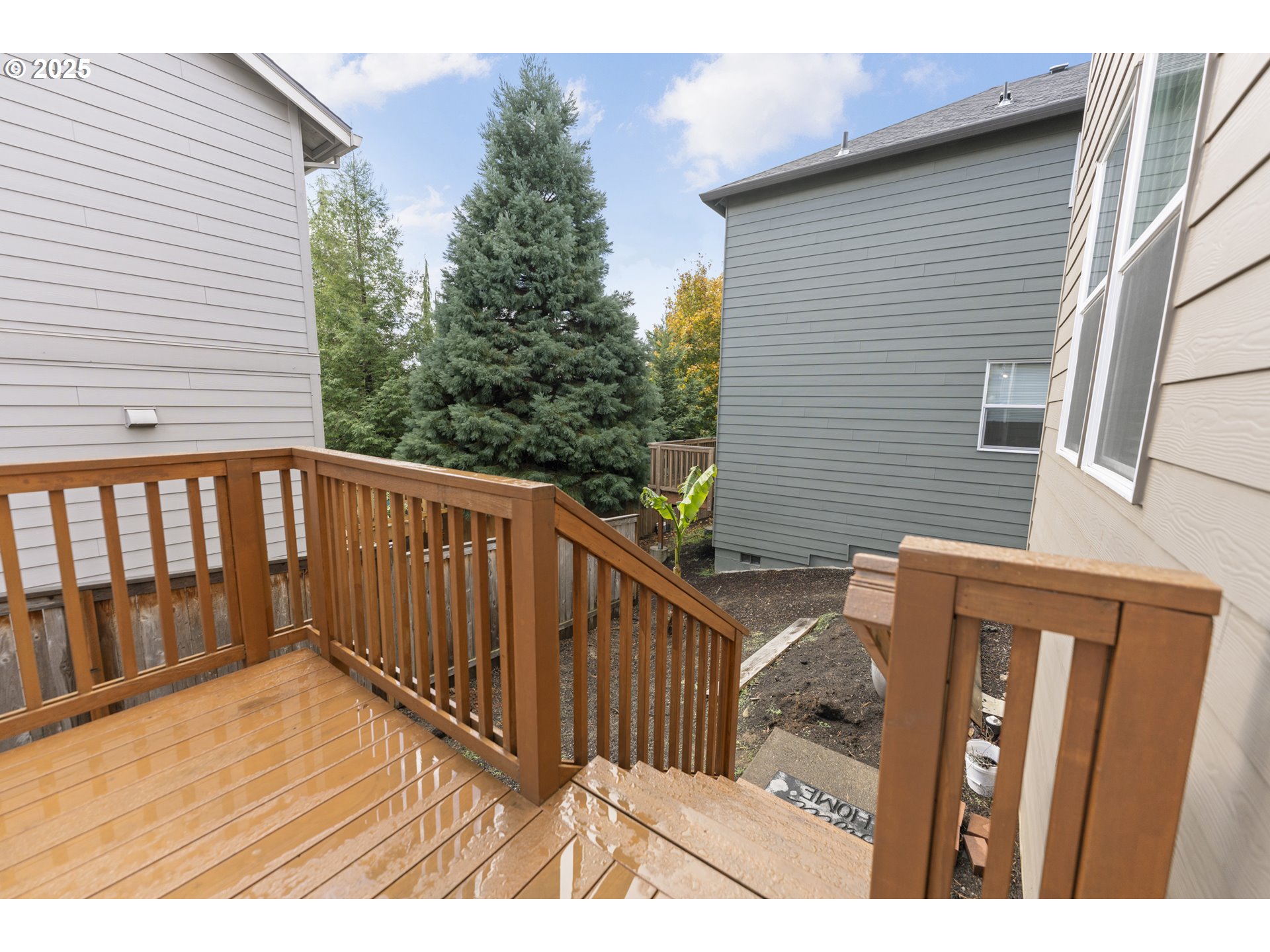 3314 Southwest 42nd Street Gresham, OR 97080 - Photo 33 of 38 a view of balcony with wooden floor