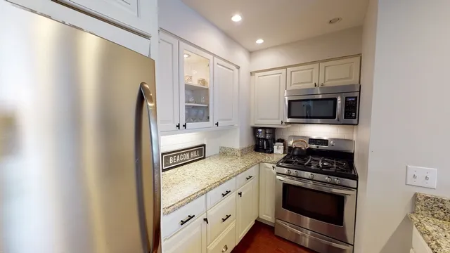 $799,900 | 27 Bowdoin Street, Unit 1B, Boston, MA 02114