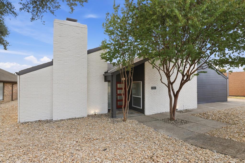 17007 Davenport Road Dallas, TX 75248 - Photo 2 of 40 Gallery Image 2