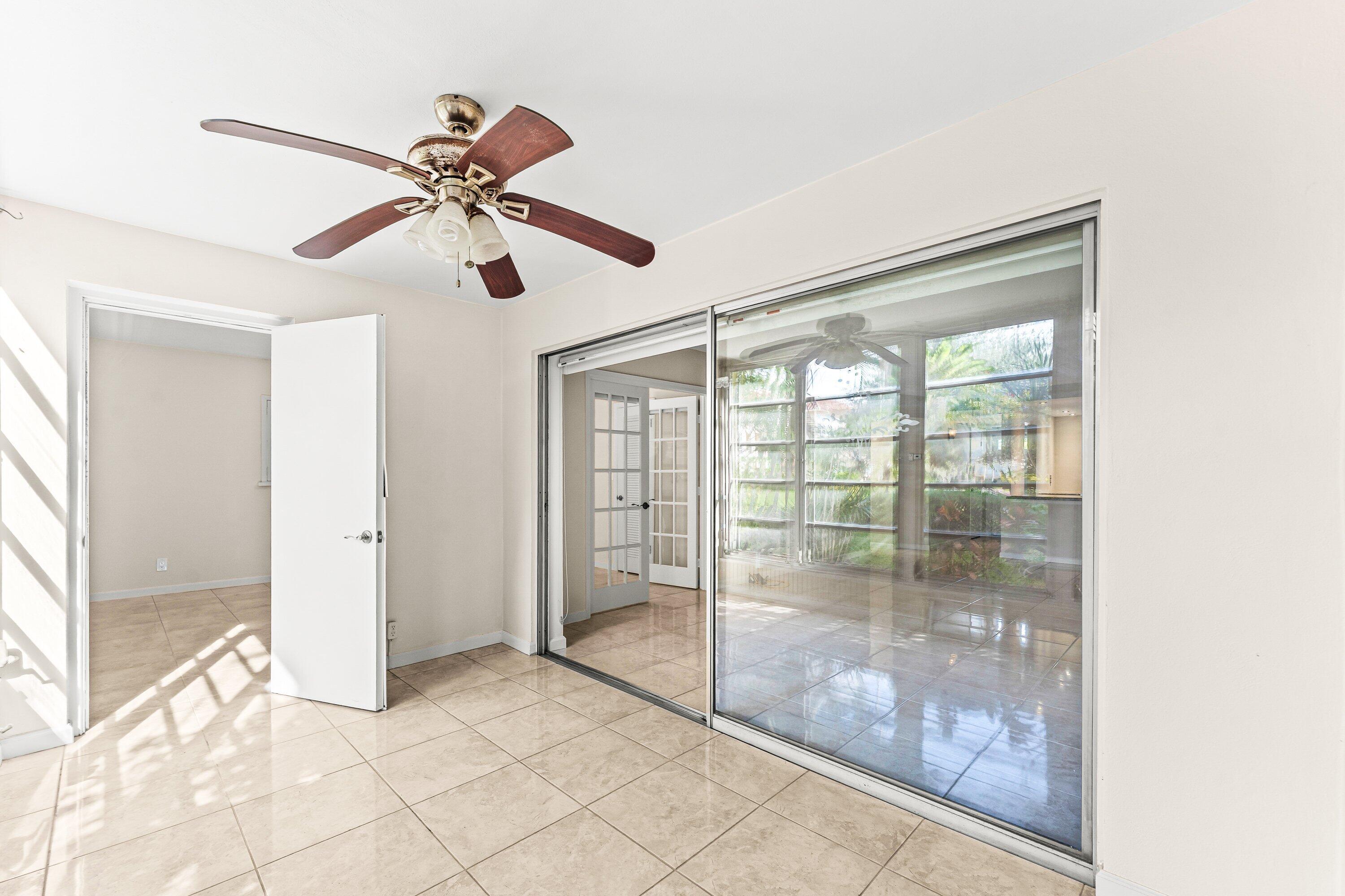 400 Northeast 20th Street, Unit D101 Boca Raton, FL 33431 - Photo 23 of 40 door to primary