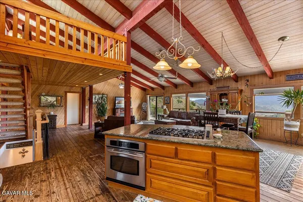 $582,500 | 25900 Columbia Way, Tehachapi, CA 93561