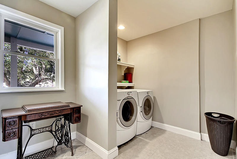 719 Windward Road Charleston, SC 29412 - Photo 16 of 33 Laundry room