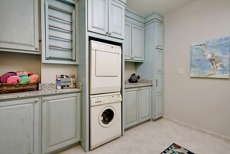 719 Windward Road Charleston, SC 29412 - Photo 21 of 33 Bathroom