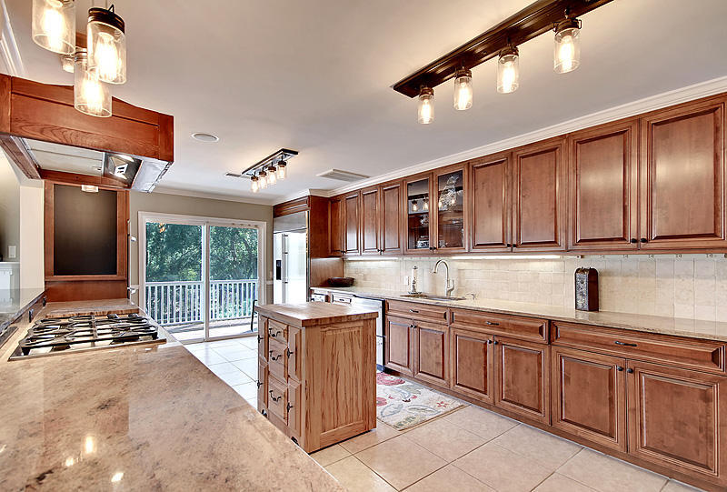 719 Windward Road Charleston, SC 29412 - Photo 6 of 33 Kitchen